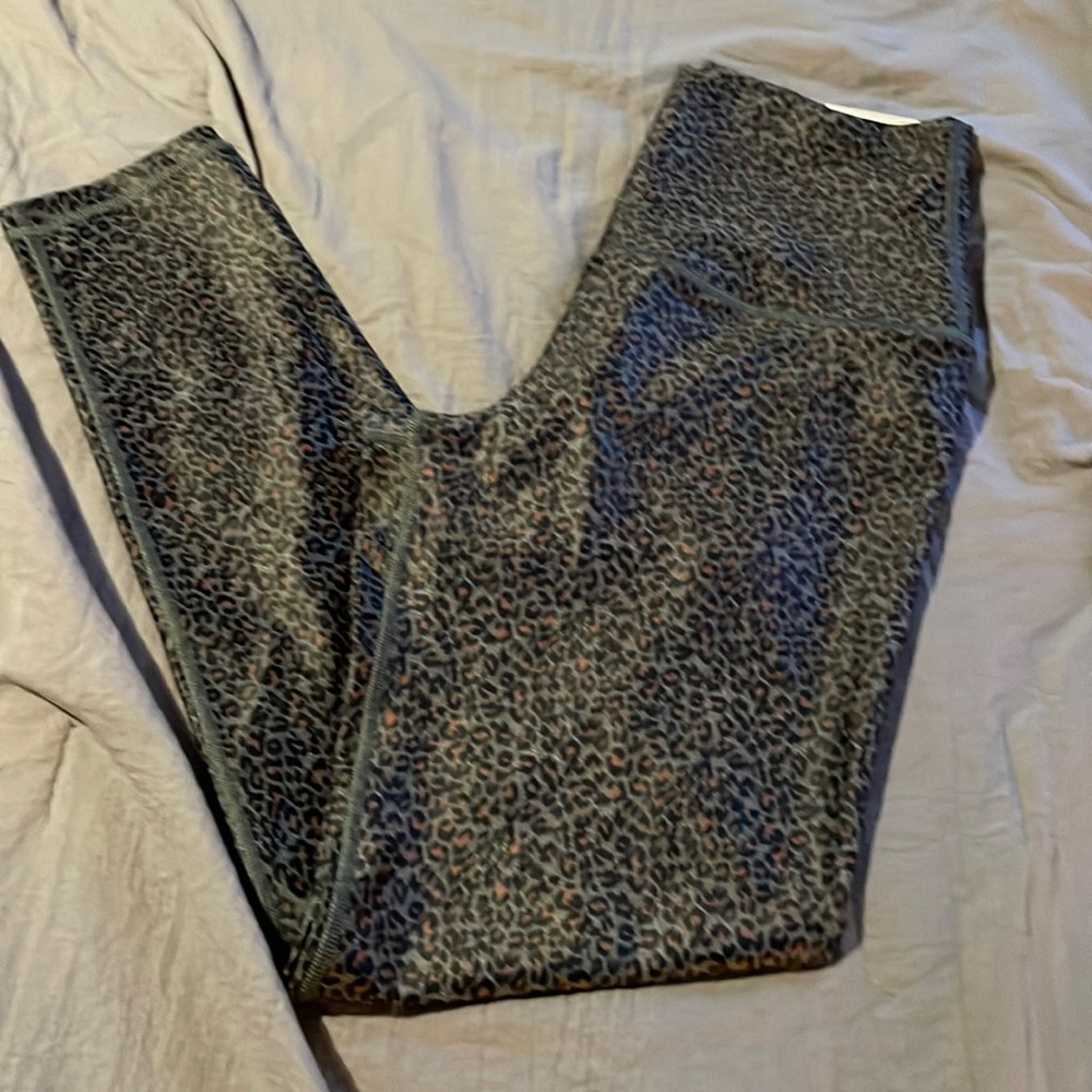 NWT aerie leggings